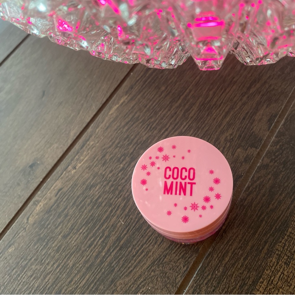 Bath & Body Works COCO MINT Exfoliating Lip Scrub - Picture 3 of 5